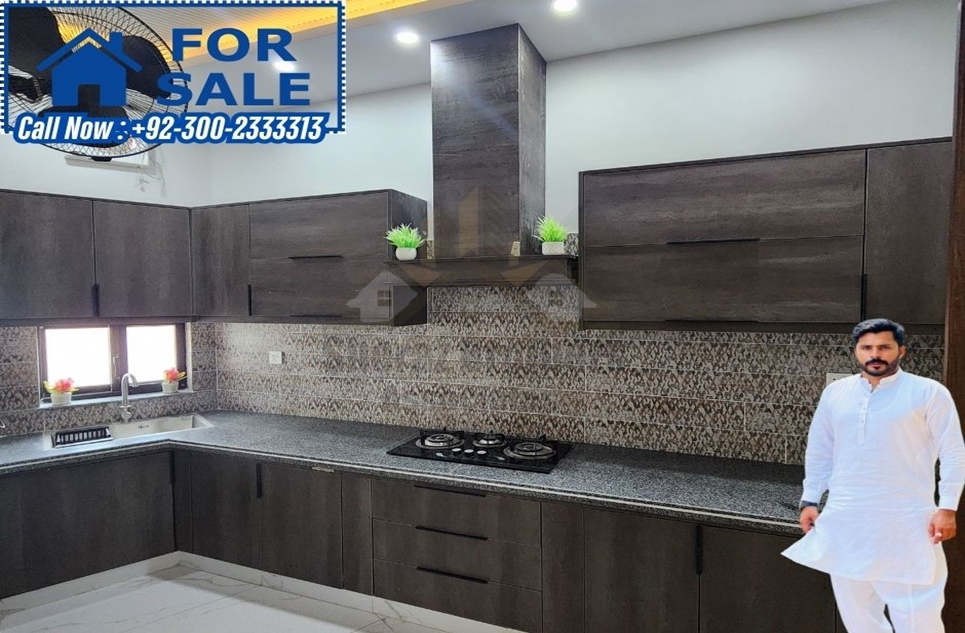 7 marla house for sale in Green City Lahore