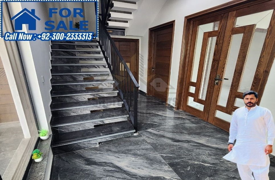 7 marla house for sale in Green City Lahore