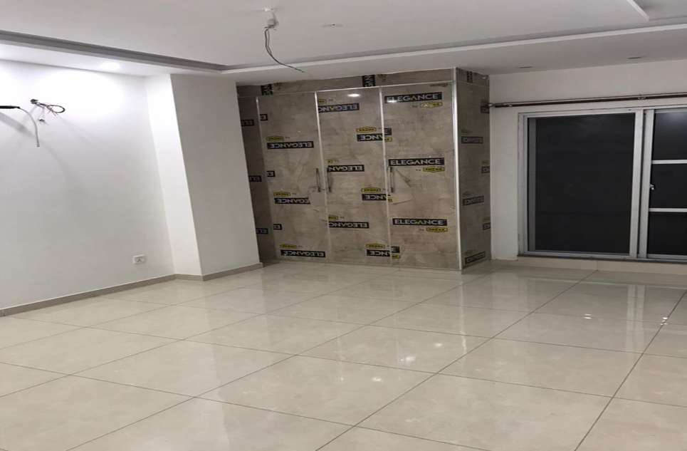 3 beds  apartment for rent in Lawrence Road Lahore