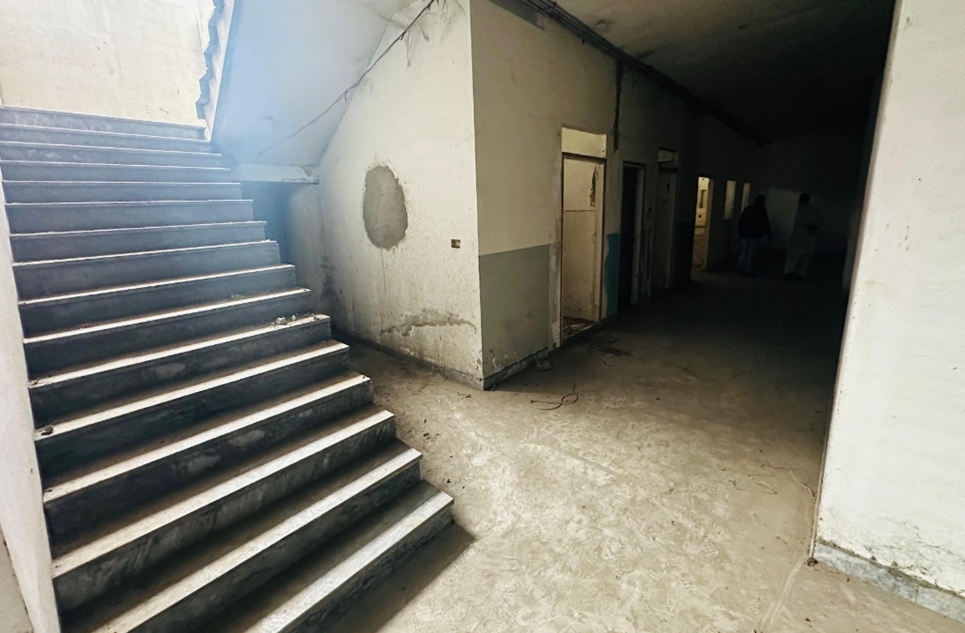 6 kanal buildings plazas for sale in Davis Road Lahore