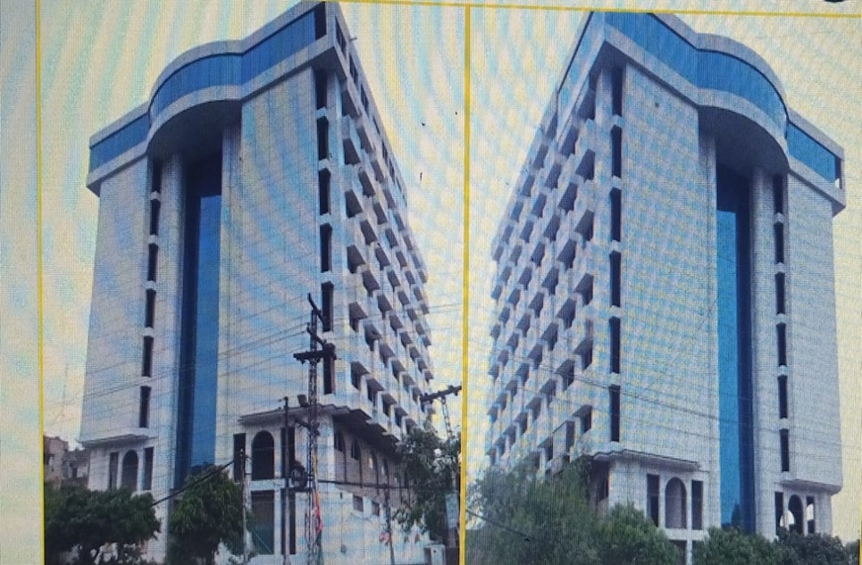 6 kanal buildings plazas for sale in Davis Road Lahore