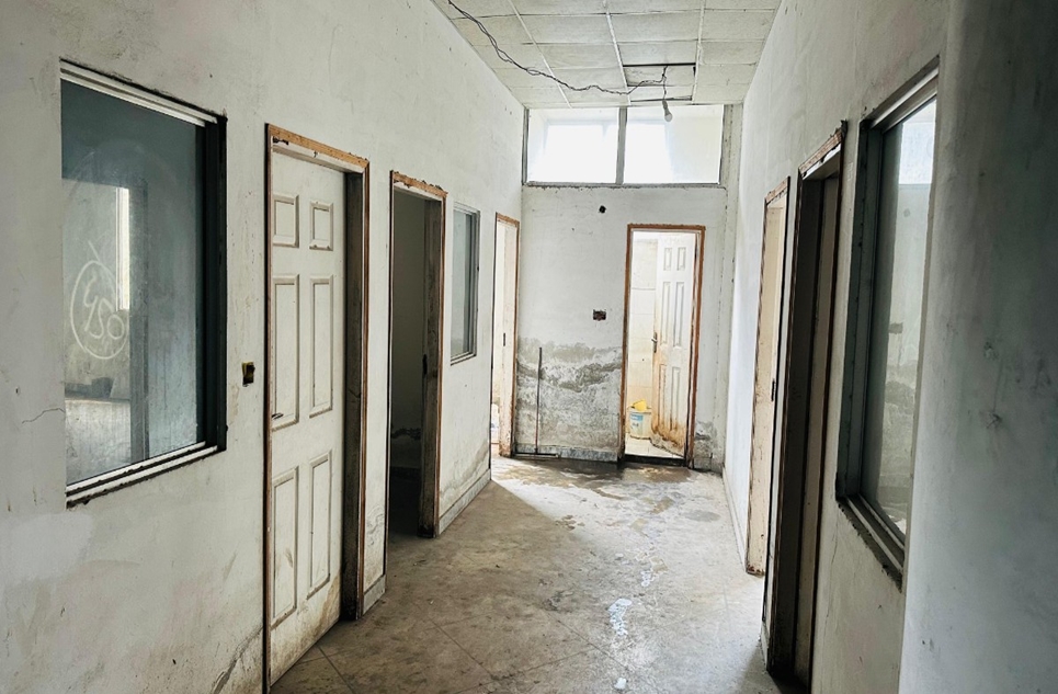 6 kanal buildings plazas for sale in Davis Road Lahore