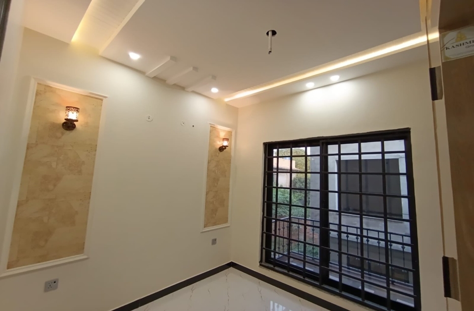 2.50 marla house for sale in Sultan Town Lahore