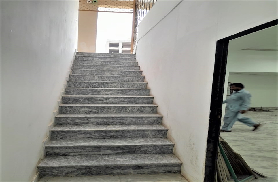 5 marla buildings plazas for rent in Bahria Town Lahore