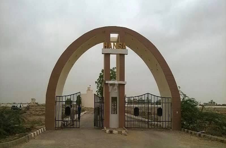 120 square yard plot for sale in Hansa Society Karachi