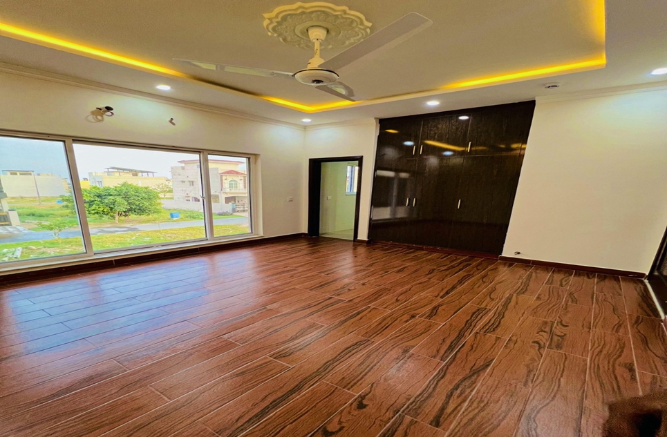 5 marla house for sale in DHA Lahore