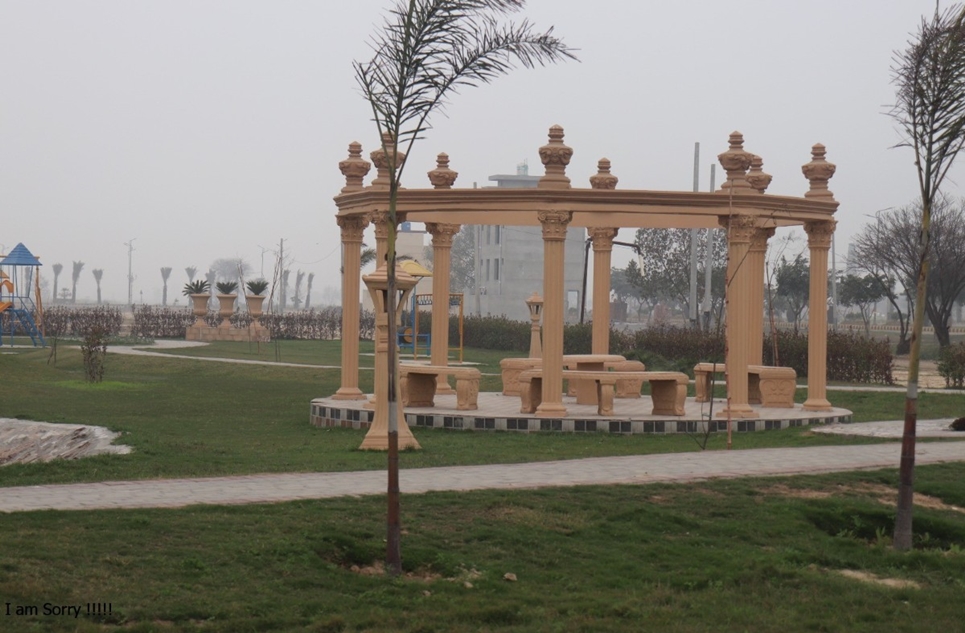 5 marla plot for sale in Safari Garden Housing Scheme Lahore
