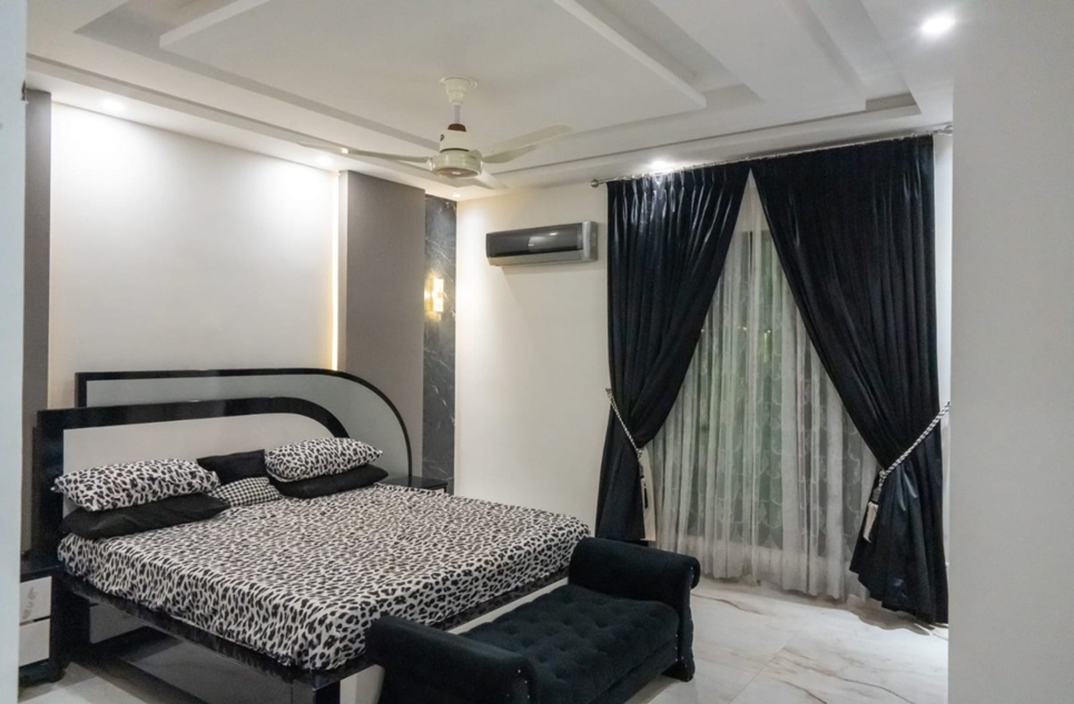 405 square yard house for sale in Precinct 8 Bahria Town Karachi