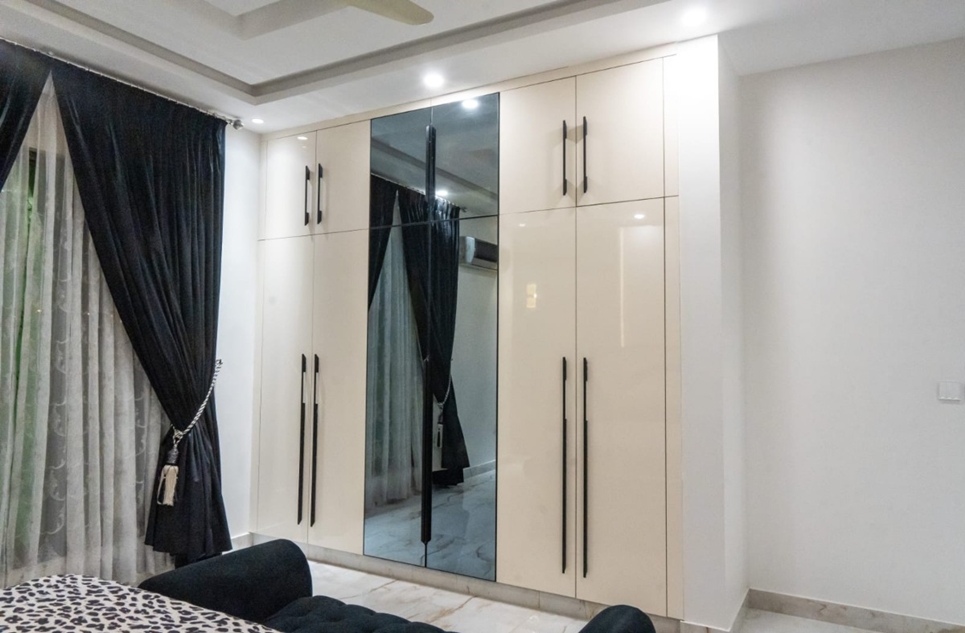 405 square yard house for sale in Precinct 8 Bahria Town Karachi
