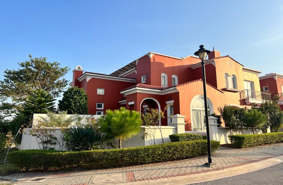 20 marla house for rent in Emaar Canyon Views Islamabad