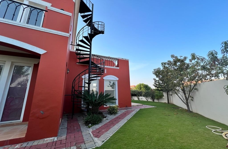 20 marla house for rent in Emaar Canyon Views Islamabad