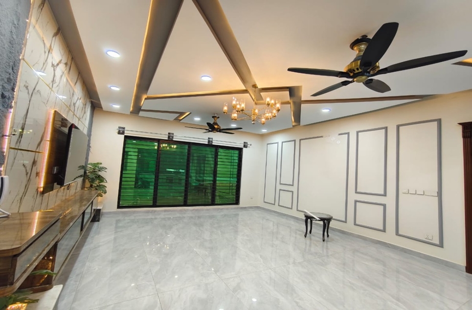 1 kanal house for sale in Phase 2 DHA Islamabad