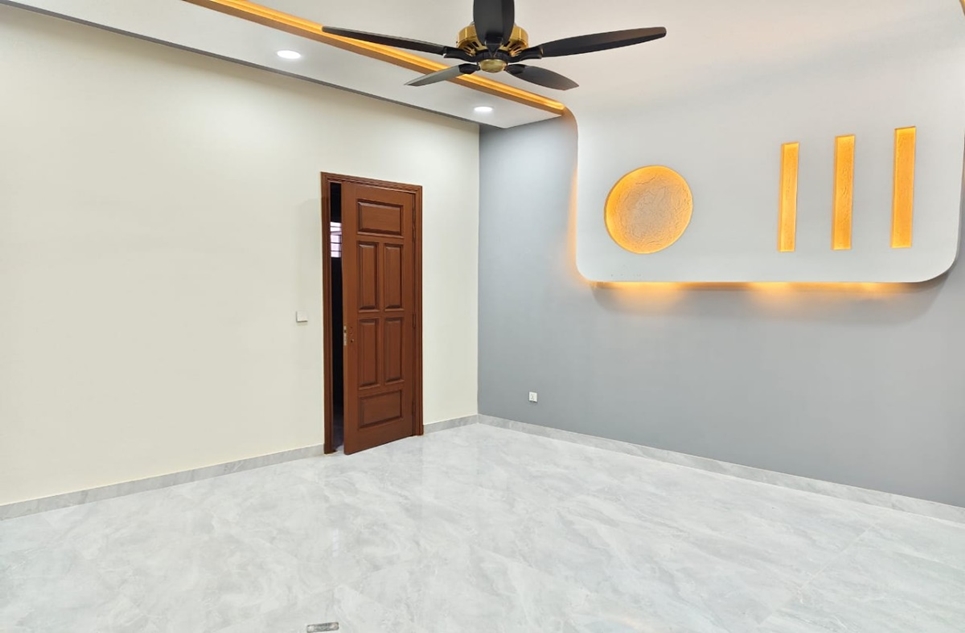 1 kanal house for sale in Phase 2 DHA Islamabad