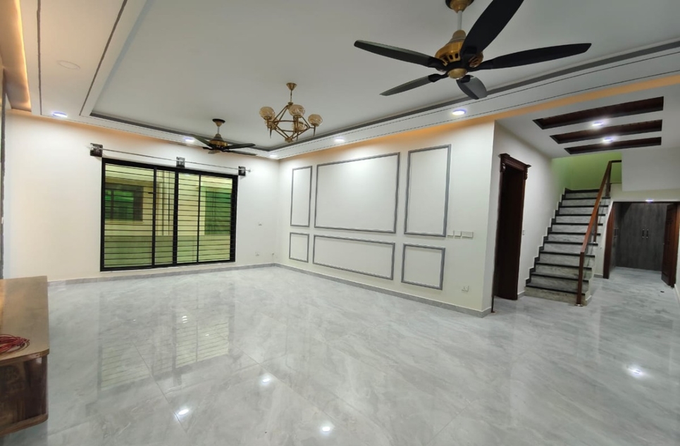 1 kanal house for sale in Phase 2 DHA Islamabad