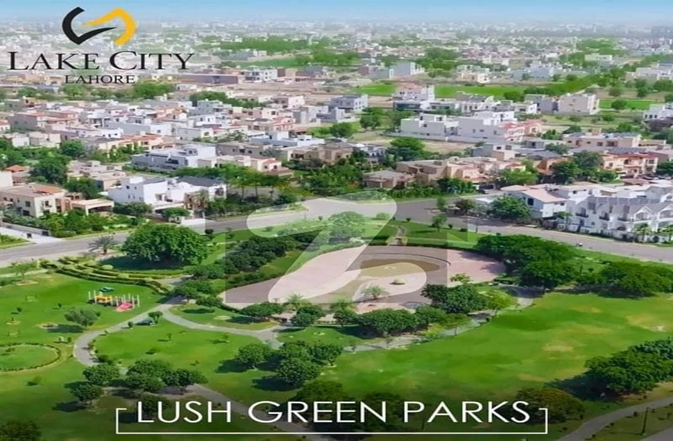 8 marla plot for sale in Lake City Lahore