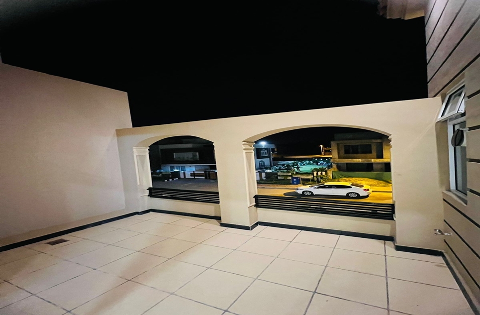 10 marla house for sale in Bahria Town Islamabad