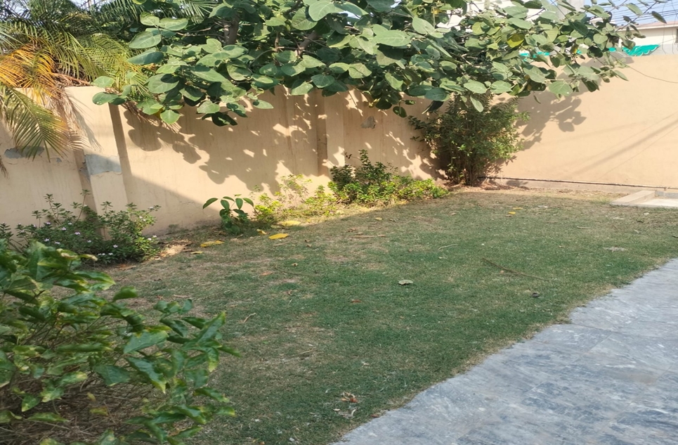 2 Kanal Upper Portion for Rent in Garden Town Lahore