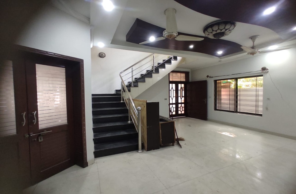 10 Marla House for Sale in Faisal Town Lahore