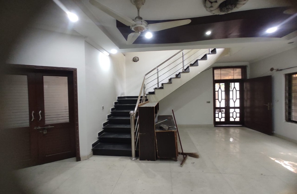 10 Marla House for Sale in Faisal Town Lahore