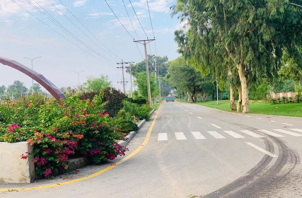 5 marla plot for sale in Pine Garden Faisalabad
