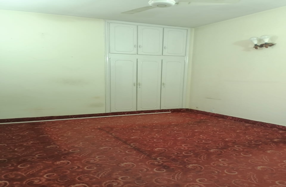 10 marla house for sale in Fortress Stadium Lahore