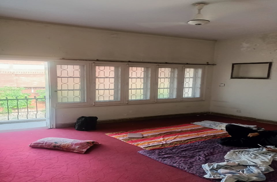 10 marla house for sale in Fortress Stadium Lahore