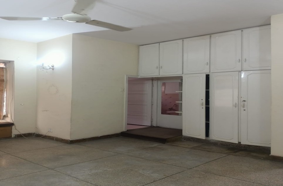 10 marla house for sale in Fortress Stadium Lahore