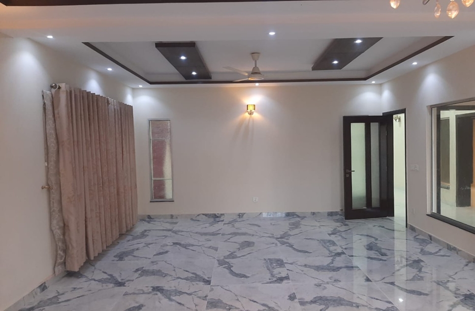 1 Kanal house for rent (First Floor) in Phase 4 DHA Lahore