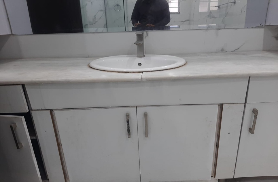 1 Kanal house for rent (First Floor) in Phase 4 DHA Lahore