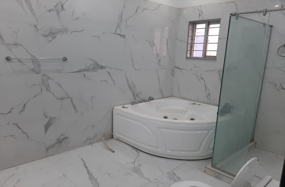 20 marla house for sale in Phase 2 DHA Lahore