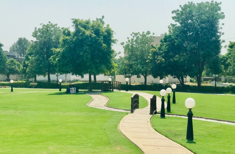 10 marla plot for sale in Wapda City Faisalabad