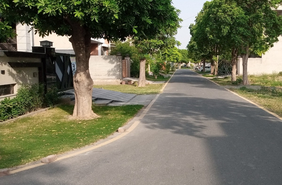 10 marla plot for sale in Wapda City Faisalabad