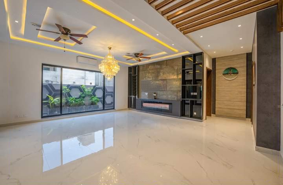 1 kanal house for sale in Phase 6 DHA Lahore