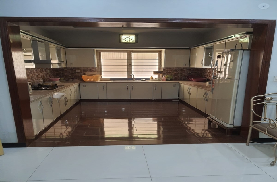 12 marla house for rent in Phase 1 Wapda Town Multan