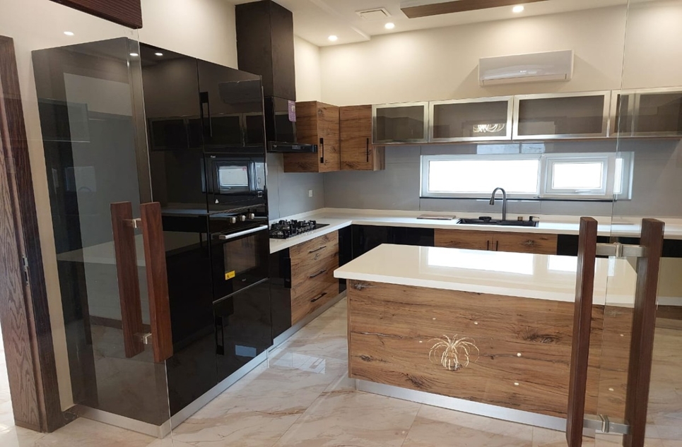 1 Kanal Beautiful House for Sale in Block X Phase 7 DHA Lahore