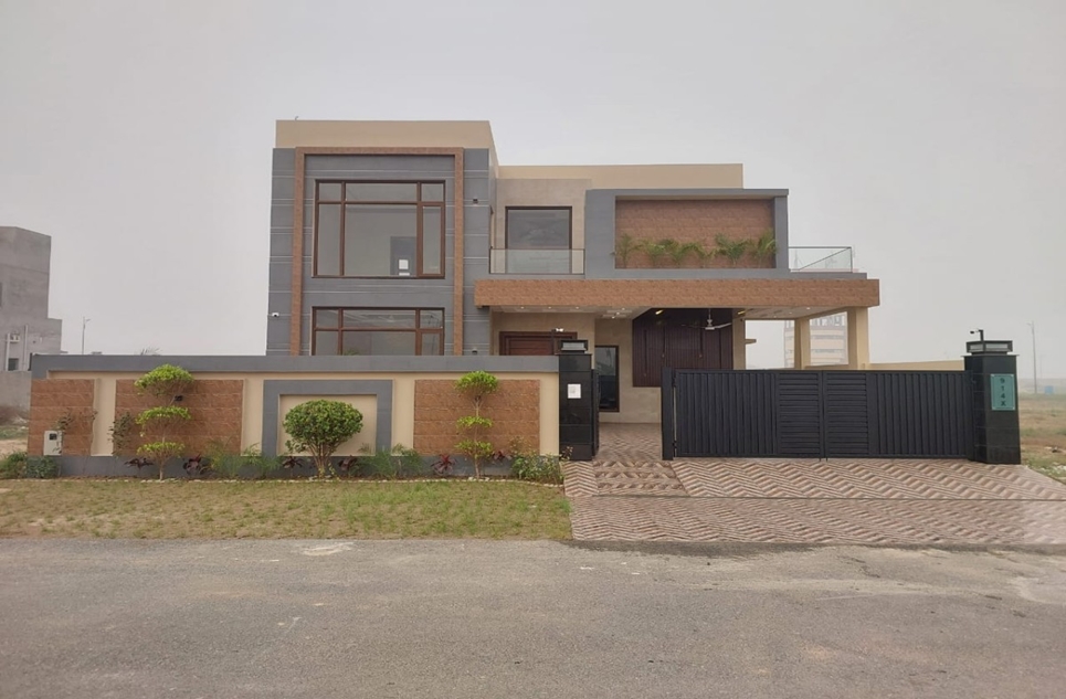 1 Kanal Beautiful House for Sale in Block X Phase 7 DHA Lahore