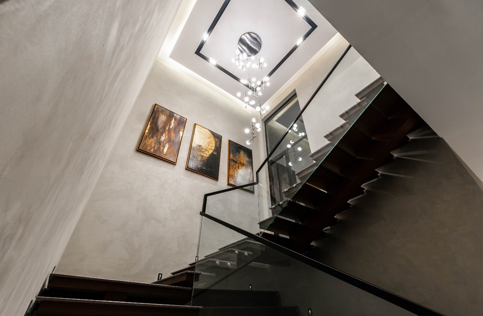 1 Kanal Full Luxury Furnished House for Sale in Block C Phase 6 DHA Lahore