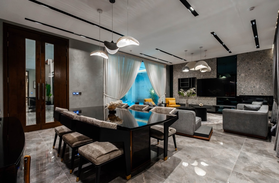 1 Kanal Full Luxury Furnished House for Sale in Block C Phase 6 DHA Lahore