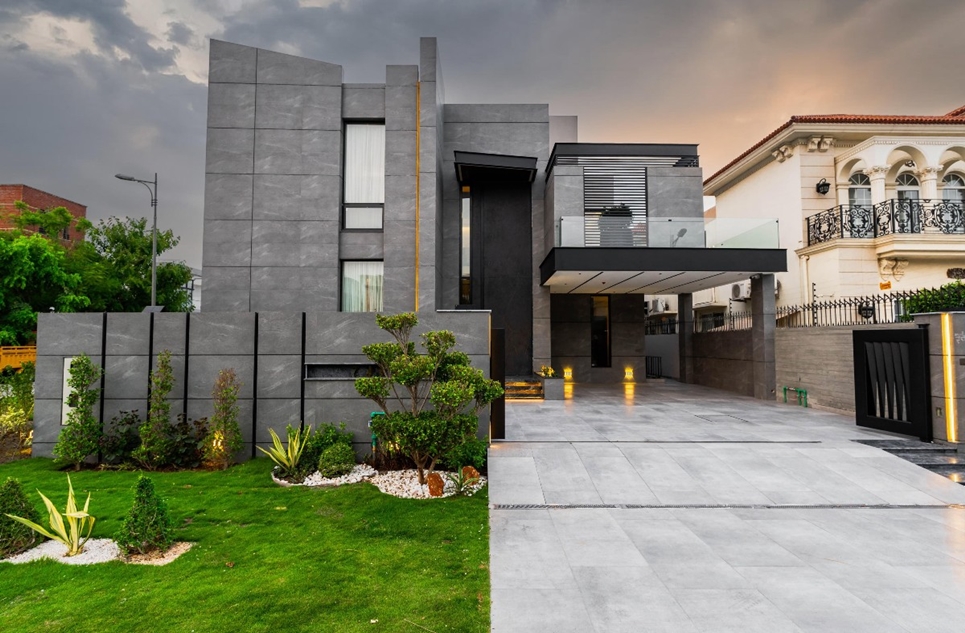 1 Kanal Full Luxury Furnished House for Sale in Block C Phase 6 DHA Lahore