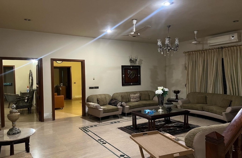 500 Yard Bungalow for Sale in Phase 7 DHA Karachi