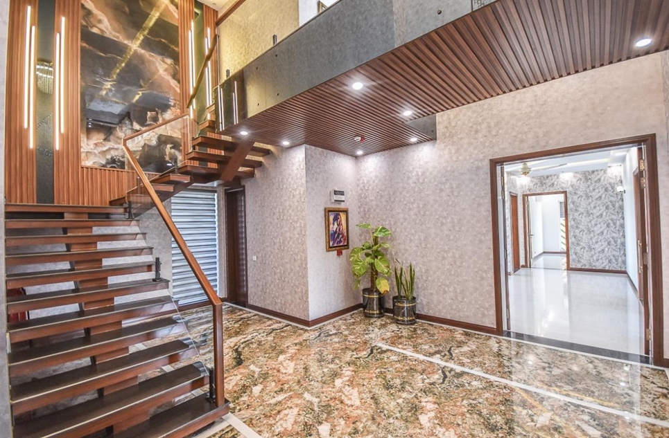 1 Kanal House for Sale in Phase 7, DHA Lahore 