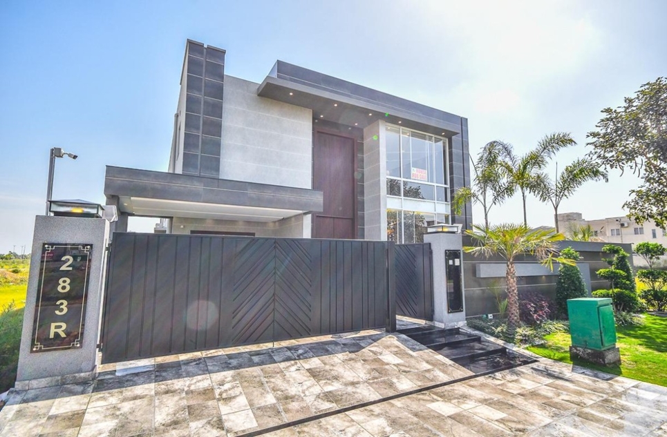1 Kanal House for Sale in Phase 7, DHA Lahore 