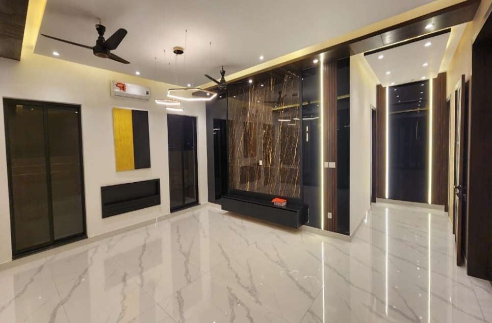 1 Kanal House for Sale in Phase 7, DHA Lahore 