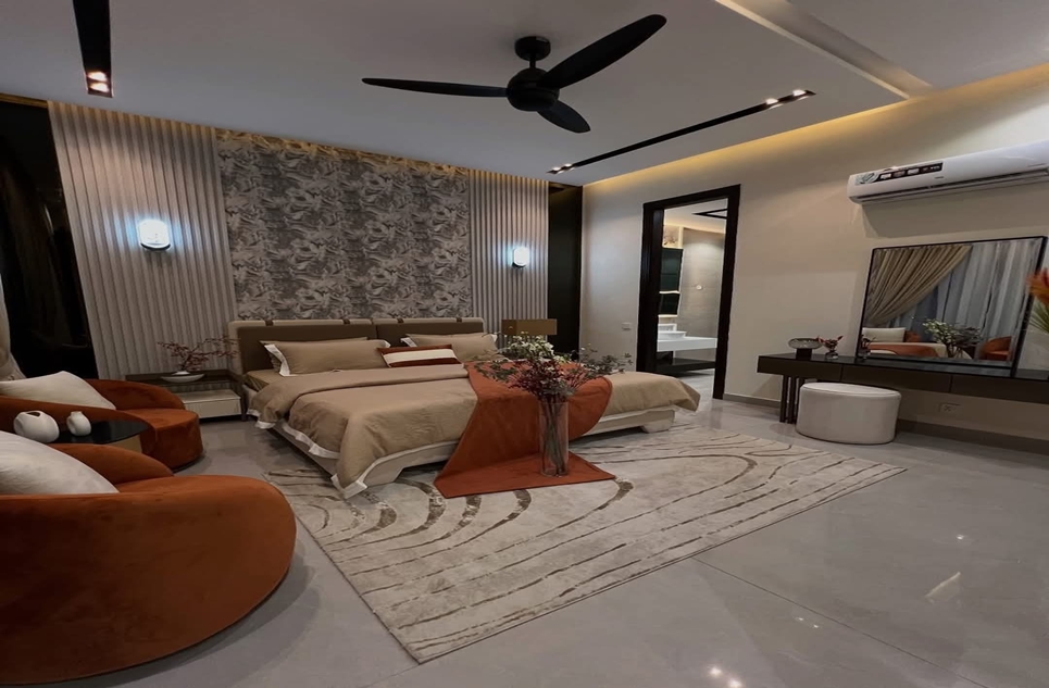 1 kanal house for sale in Phase 7 DHA Lahore