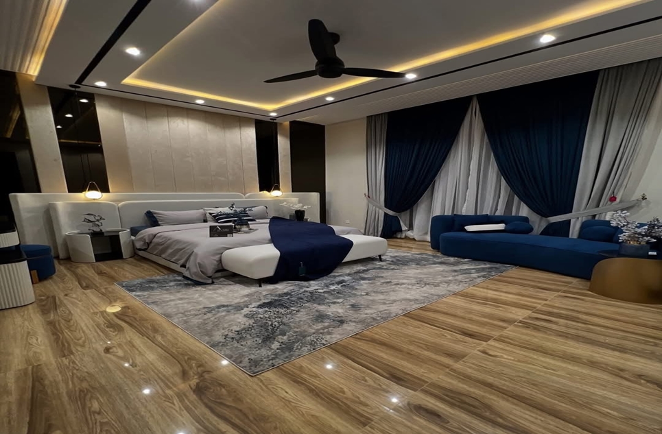 1 kanal house for sale in Phase 7 DHA Lahore