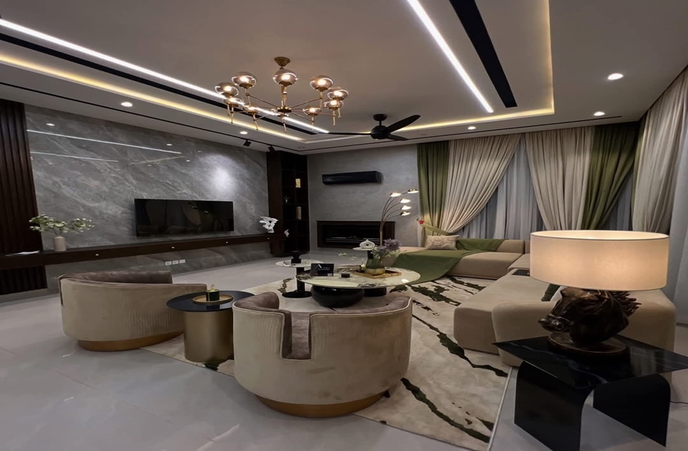 1 kanal house for sale in Phase 7 DHA Lahore