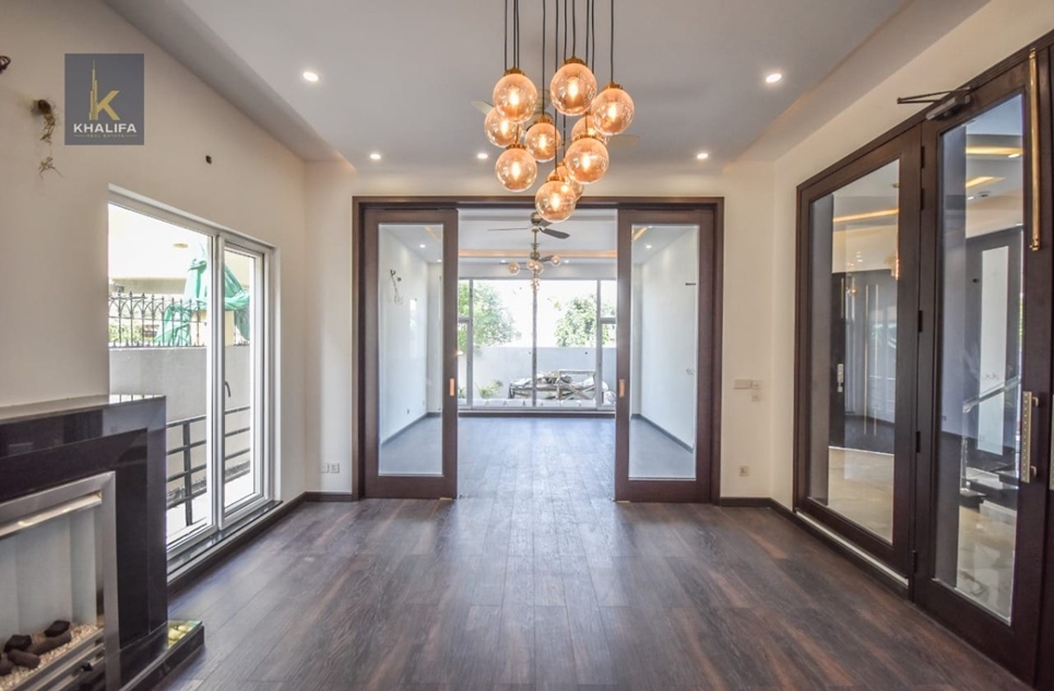 1 Kanal House for Sale in Block N, Phase 6, DHA Lahore