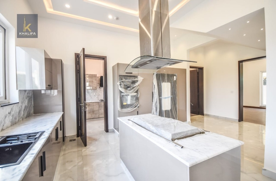 1 Kanal House for Sale in Block N, Phase 6, DHA Lahore