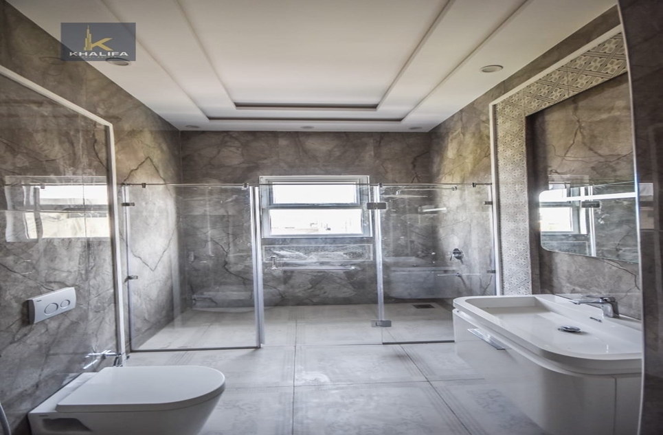 1 Kanal House for Sale in Block N, Phase 6, DHA Lahore