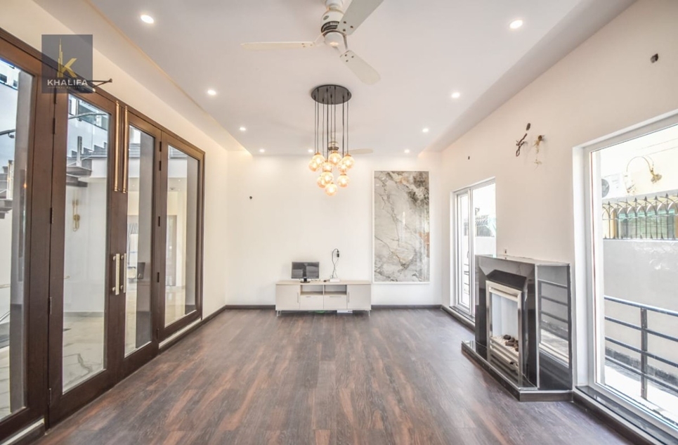 1 Kanal House for Sale in Block N, Phase 6, DHA Lahore